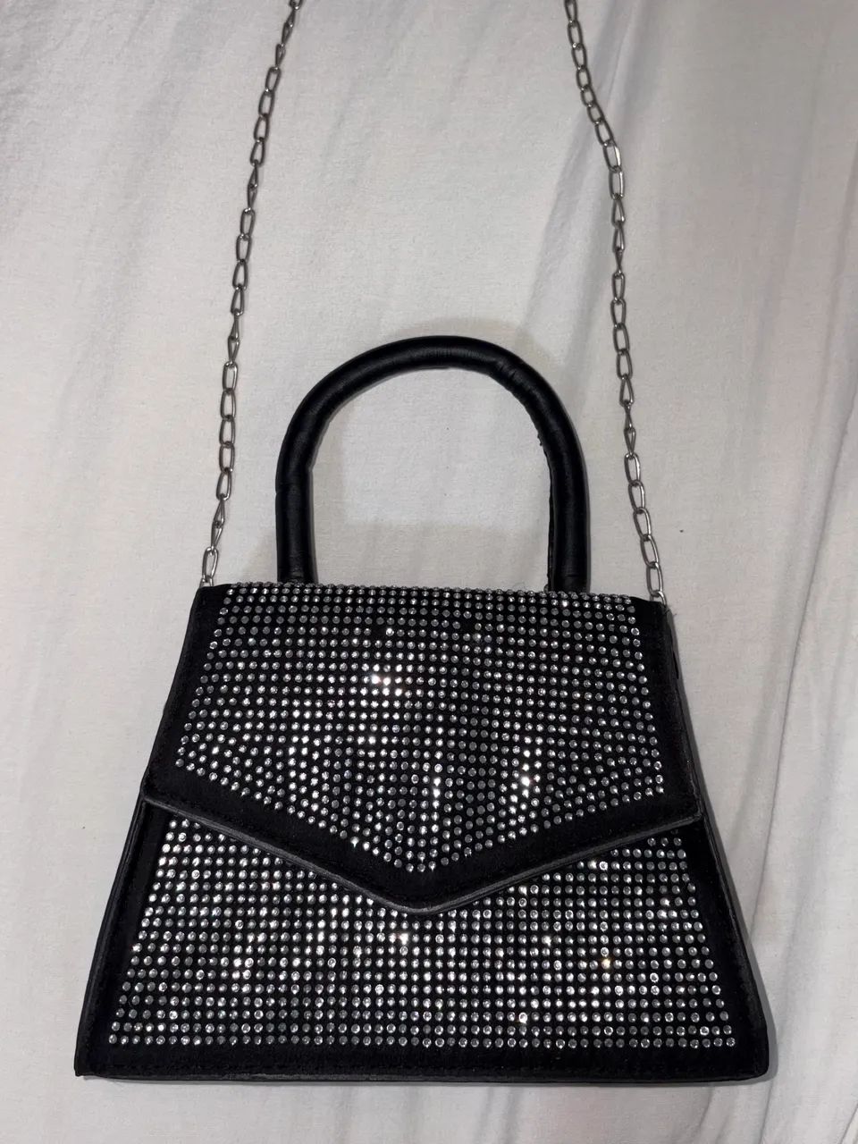 Bolsa preta com prata 