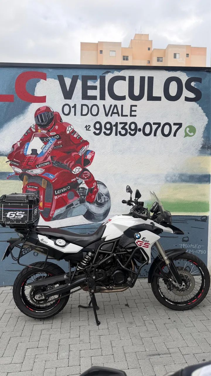 F800 branca