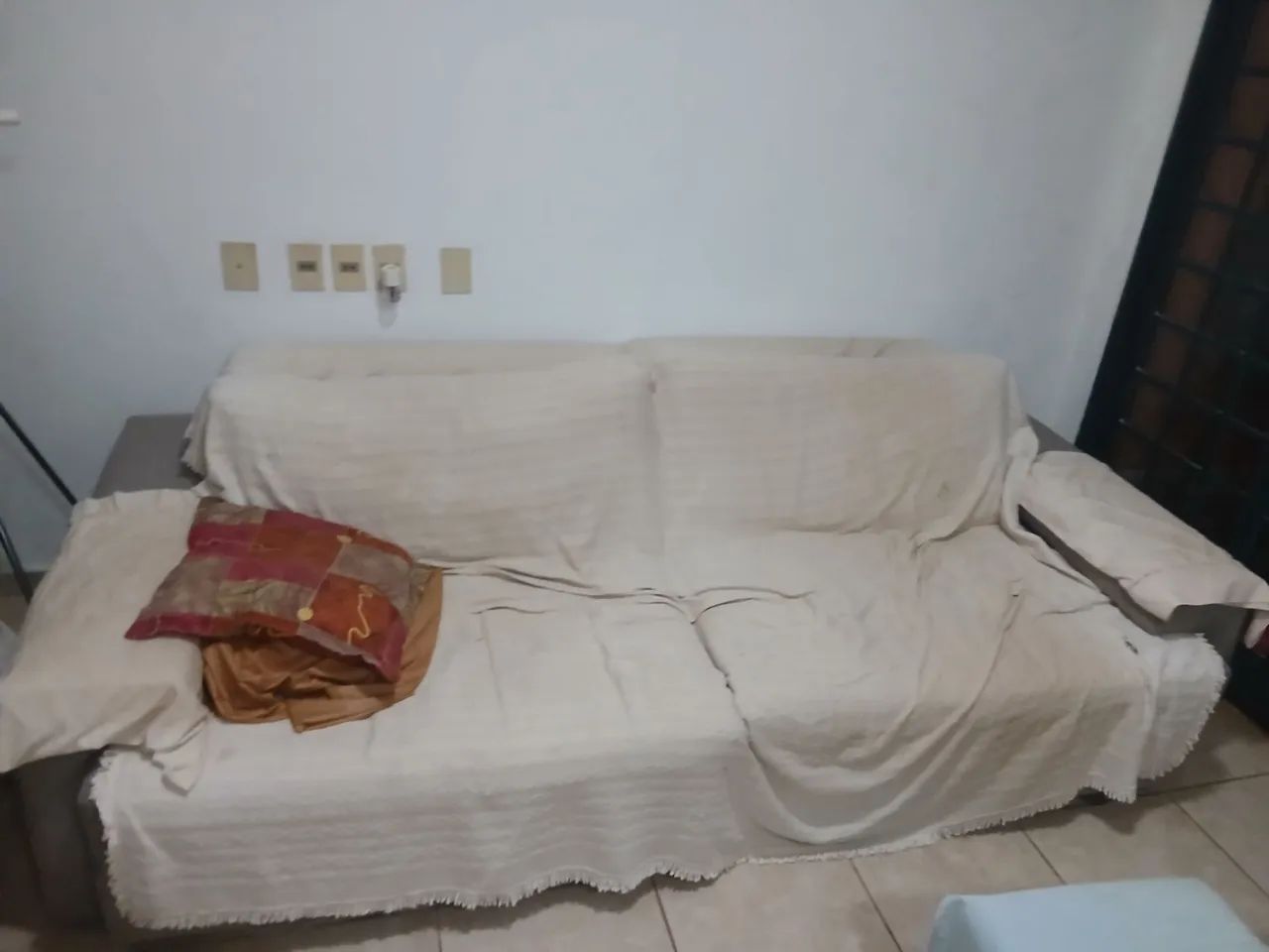 Sofá lindo e amplo excelente estado baratissimo