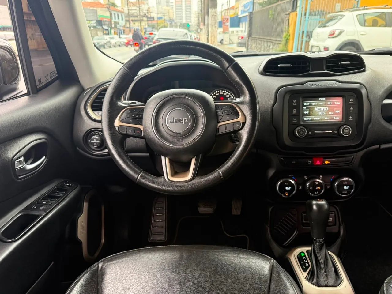 Jeep Renegade Longitude 1.8 4x2 Flex 16V Aut., foto 11 de 18