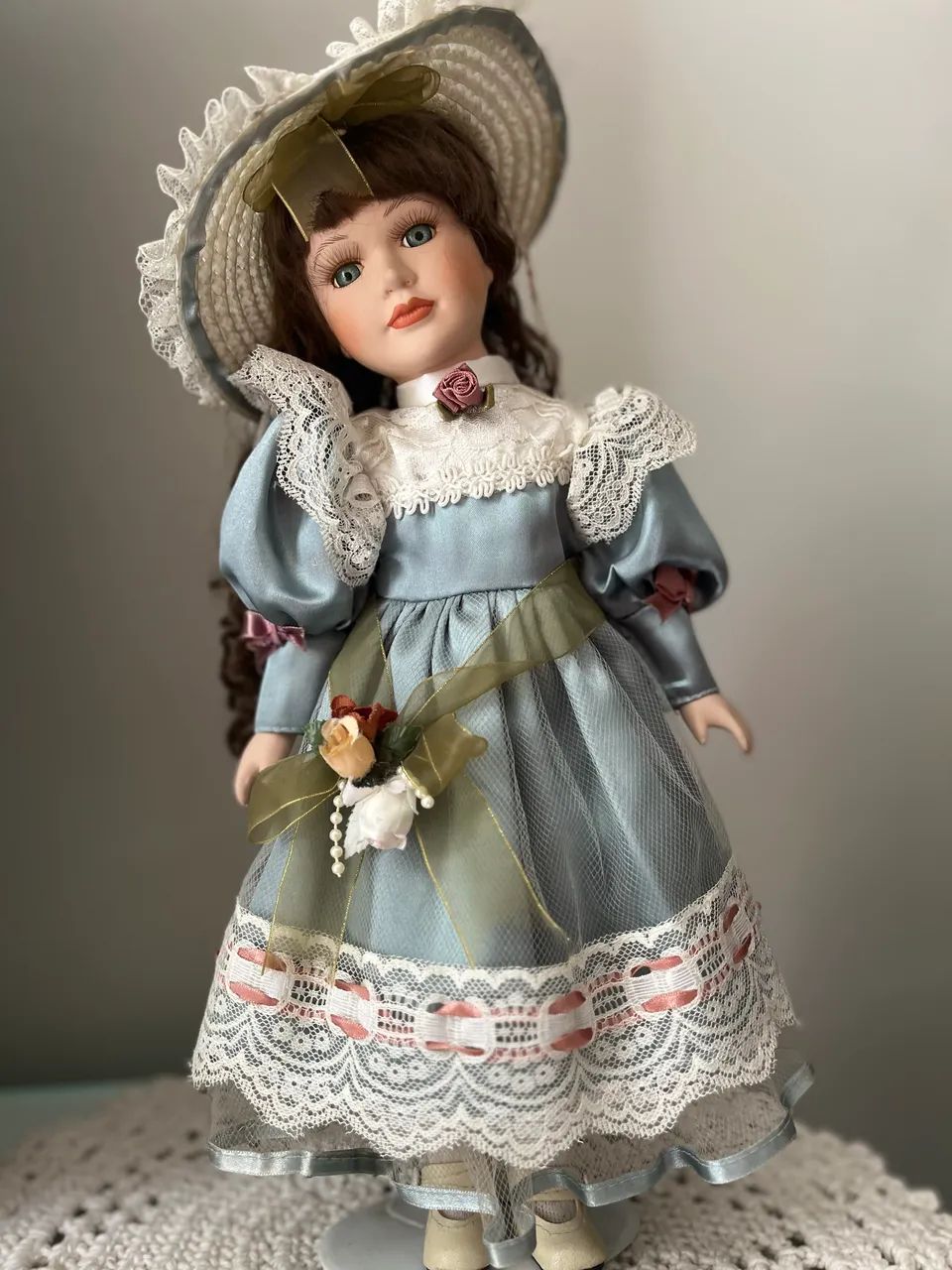 Boneca de porcelana antiga - Foto 3