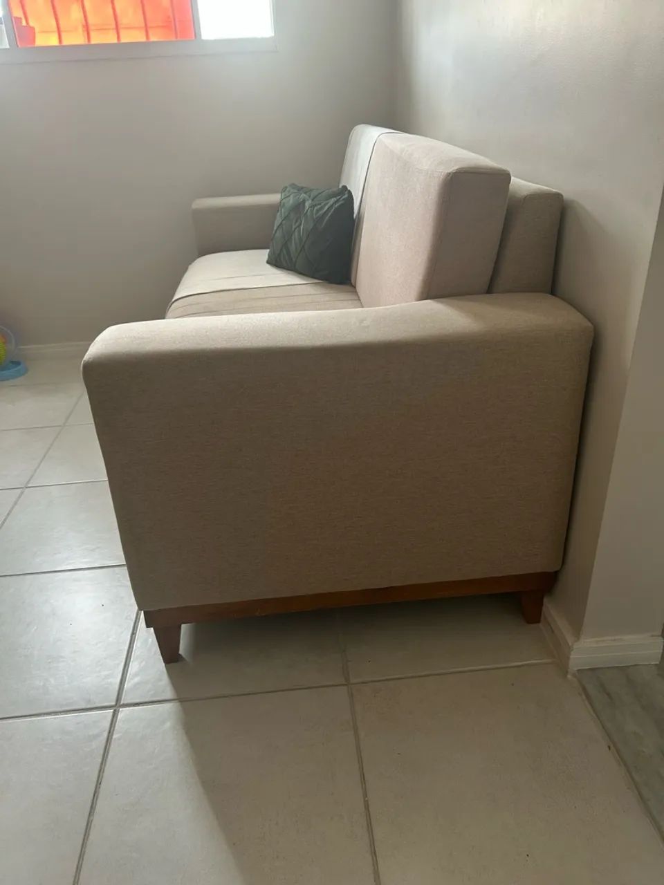 Sofá em linho 3 lugares - Foto 3