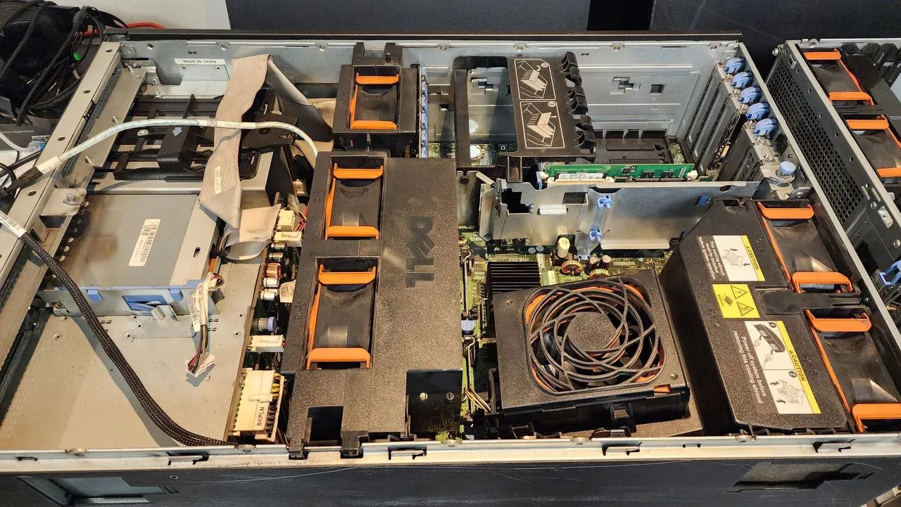 Servidor Dell PowerEdge 2900 - Foto 4