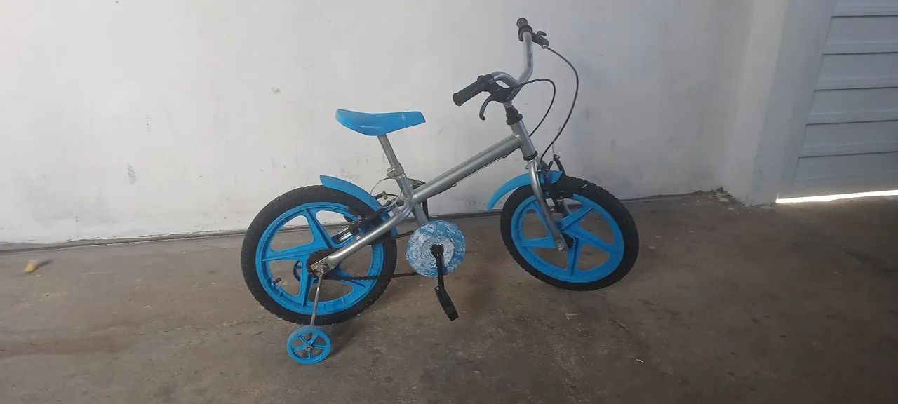 Bicicleta Aro 16 azul seminova. Aceito oferta - Foto 3