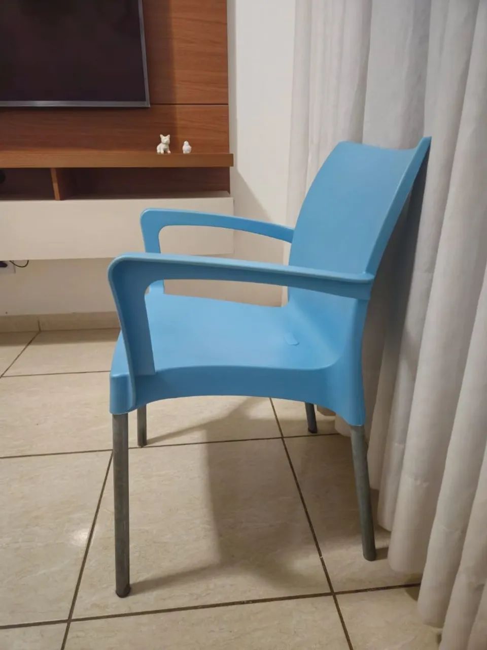 Cadeira Moderna - Foto 2
