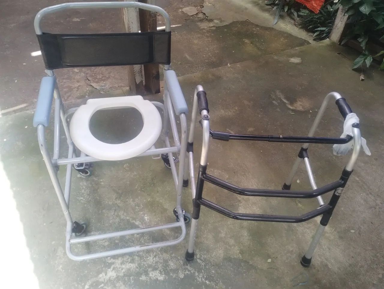 Cadeira de banho e andador - Foto 3