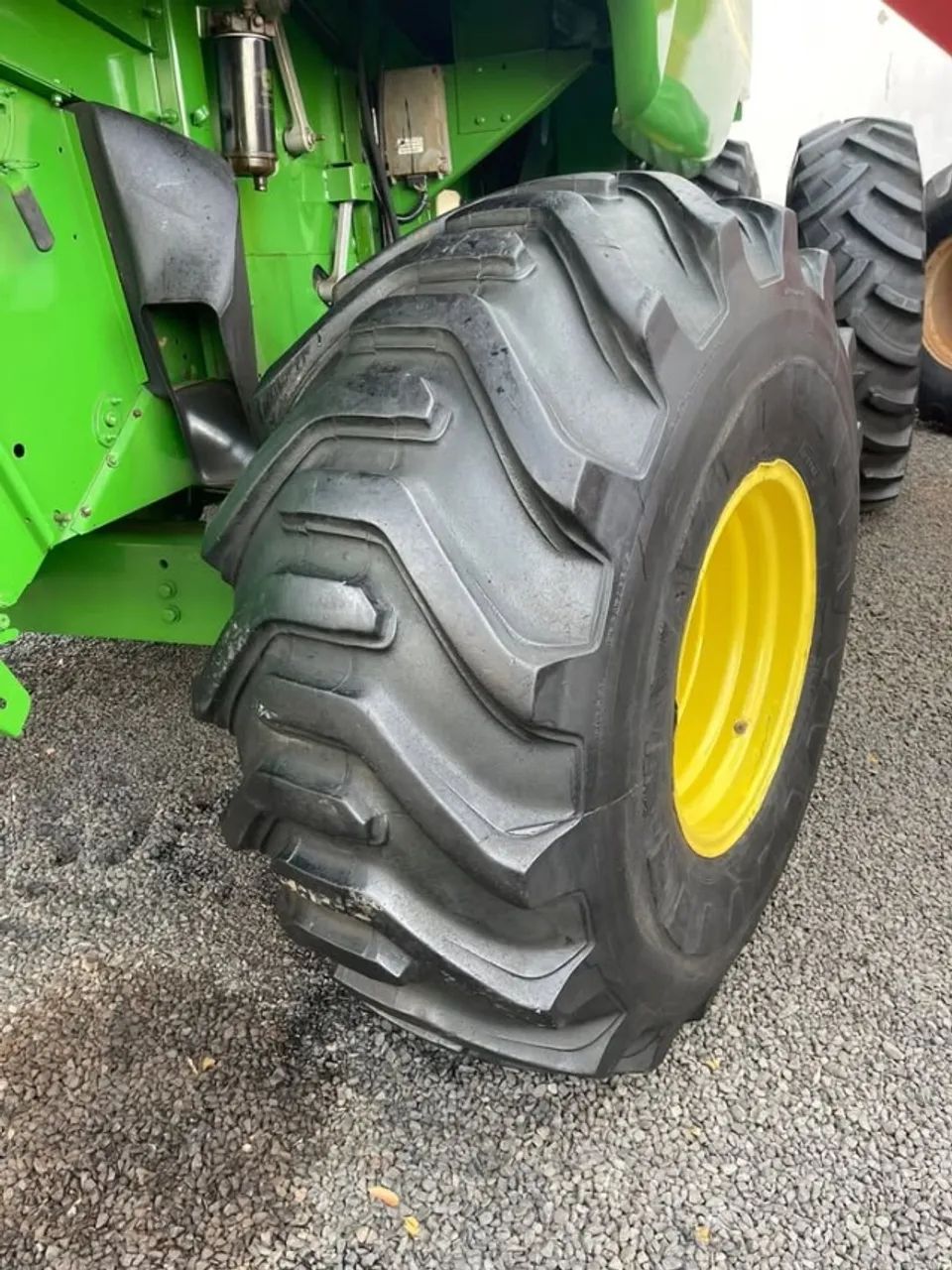 Colheitadeira John Deere 9750 STS ANO 2004  - Foto 5