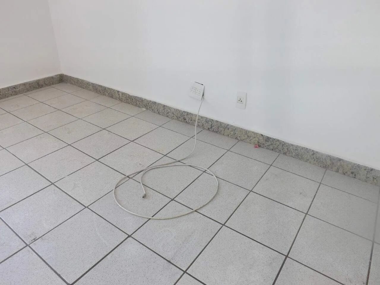 Sala 30m² bairro Santa Terezinha. - Foto 5