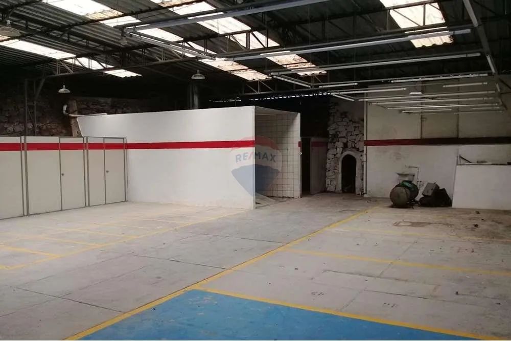 Locação Galpão com 672 m² próximo ao Centro de Petrópolis RJ - Foto 4