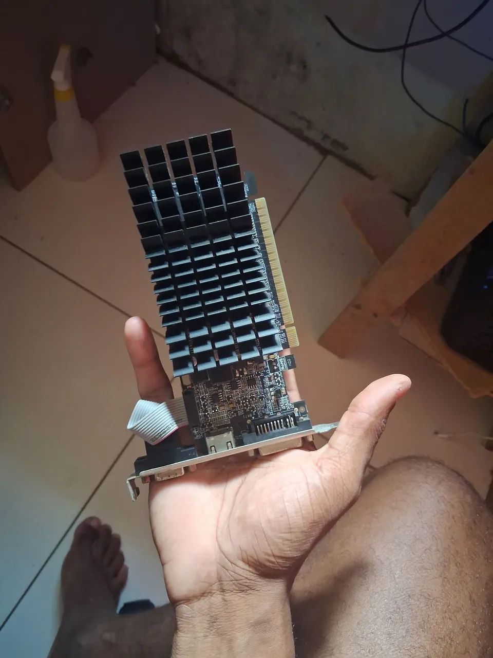 Placa de vídeo GeForce G210  - Foto 3