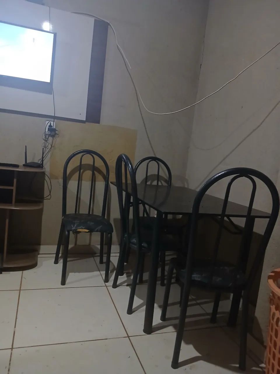 Mesa 4 cadeiras
