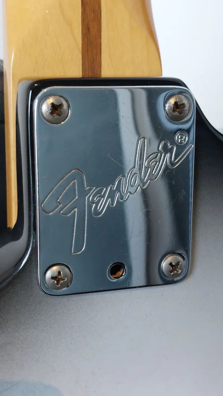 Guitarra Fender Stratocaster Plus  - Foto 6