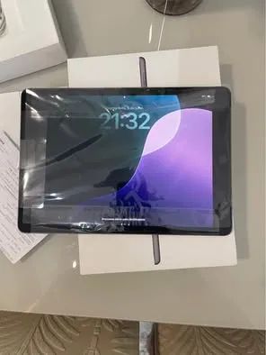 iPad 8 geração na caixa - Foto 4