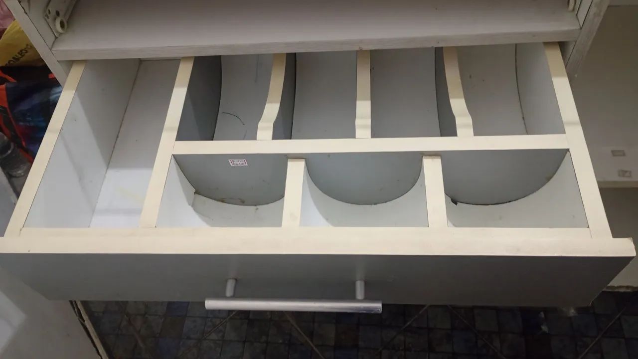Balcão com Vitrine de Vidro - Foto 5