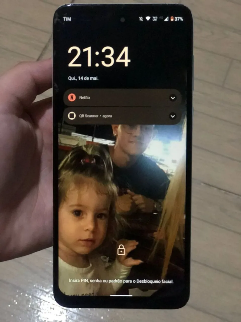 Galaxy S23Ultra 256GB com defeito na tela - Celulares e