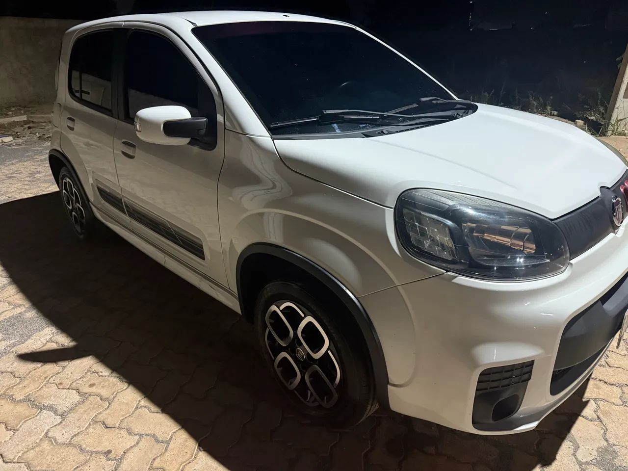 Fiat Uno Sporting Dualogic 1.4 EVO Flex 8V 4P 2016 - Foto 3
