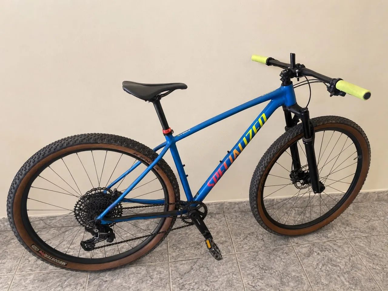 Bicicleta Specialized Chisel Aro 29