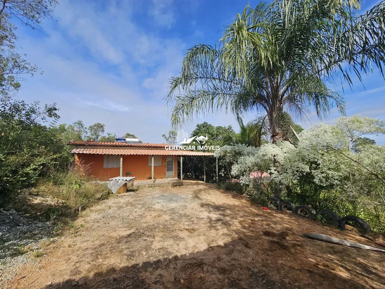 Oportunidade! Chácara à Venda em Esmeraldas 1.200m² com 2 Quartos e Pomar!