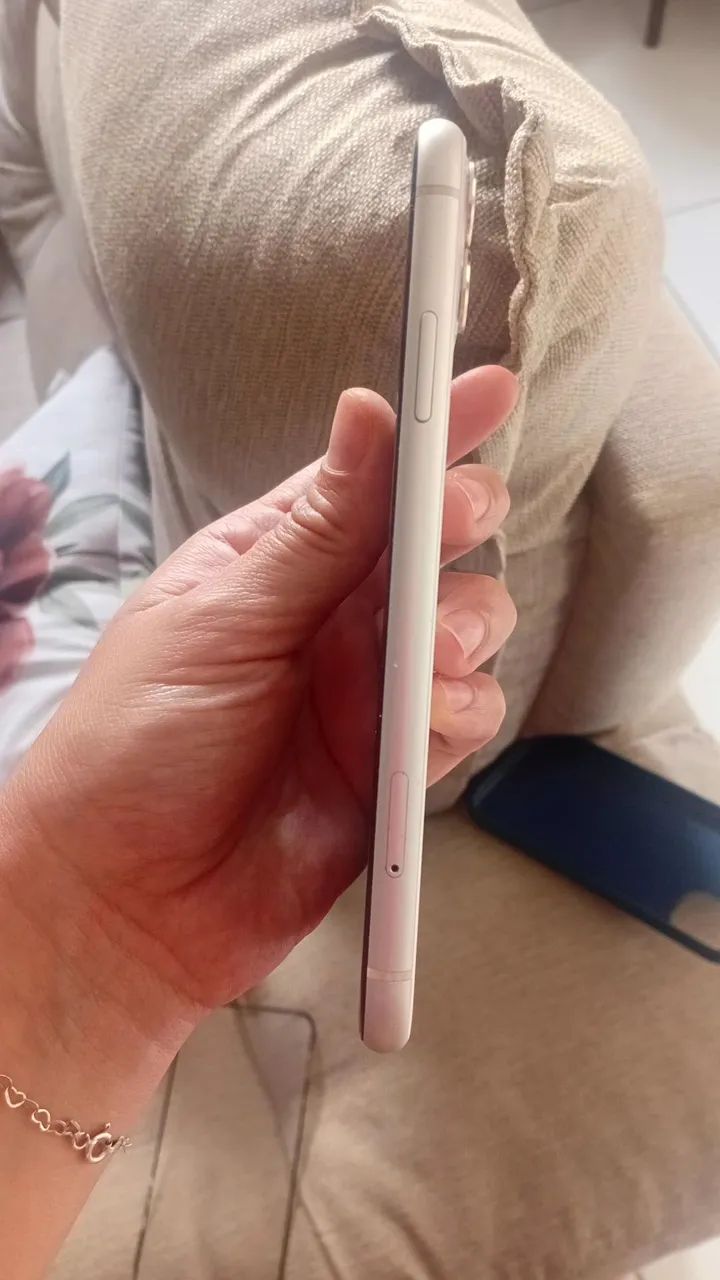 Iphone 11 - Foto 3