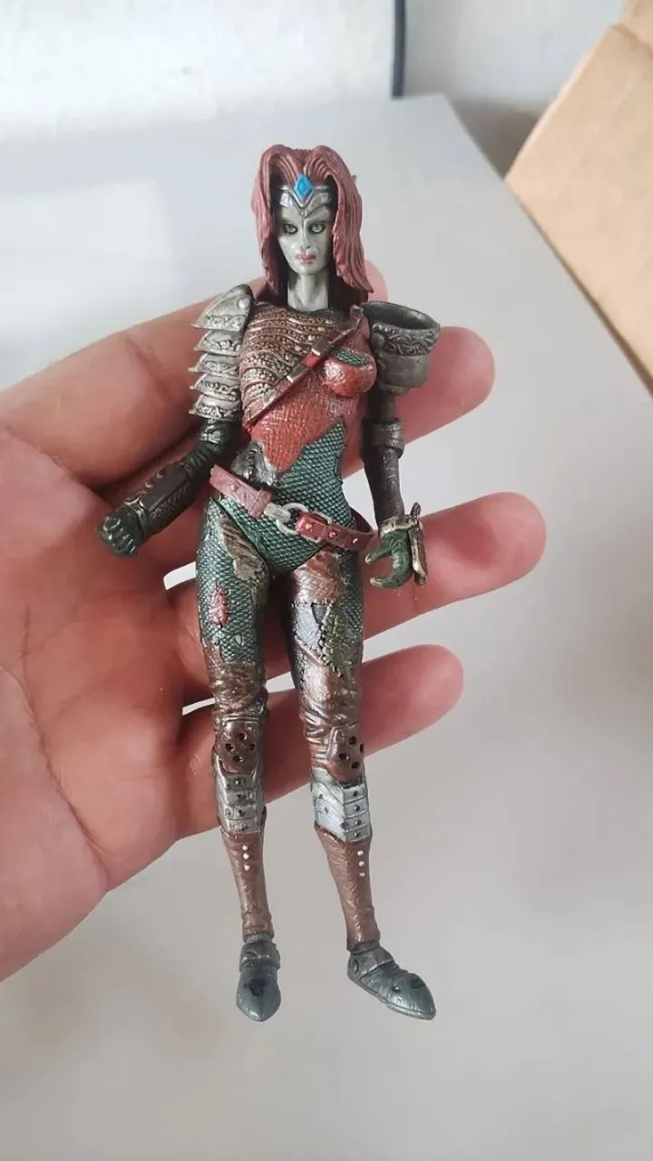 McFarlane Toys Captain Dasha 7  - Foto 5