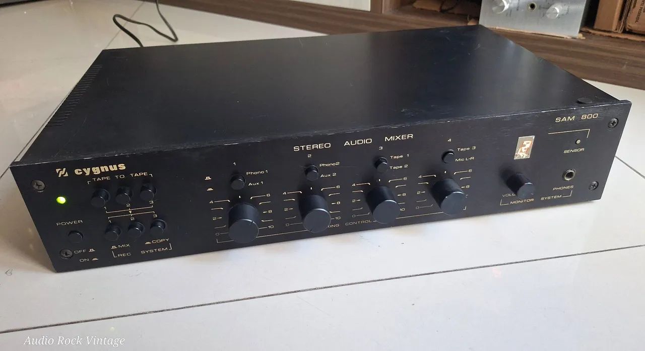 STEREO ÁUDIO MIXER CYGNUS SAM 800 - Foto 3