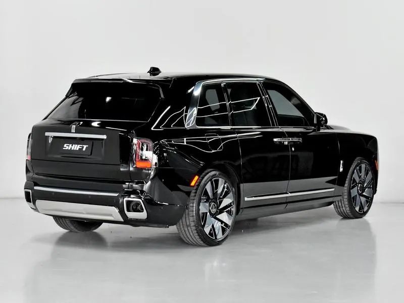 Rolls-Royce Cullinan 6.7 V12 Aut., foto 2 de 19