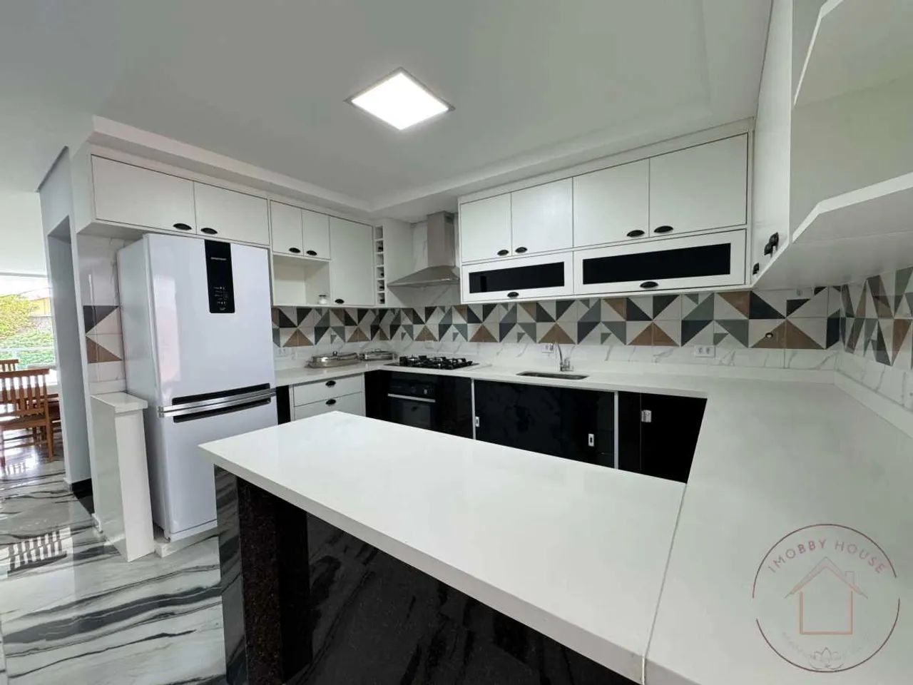 Sobrado à venda em Cotia, Centro (Caucaia do Alto), com 2 quartos, 125m² - Foto 2