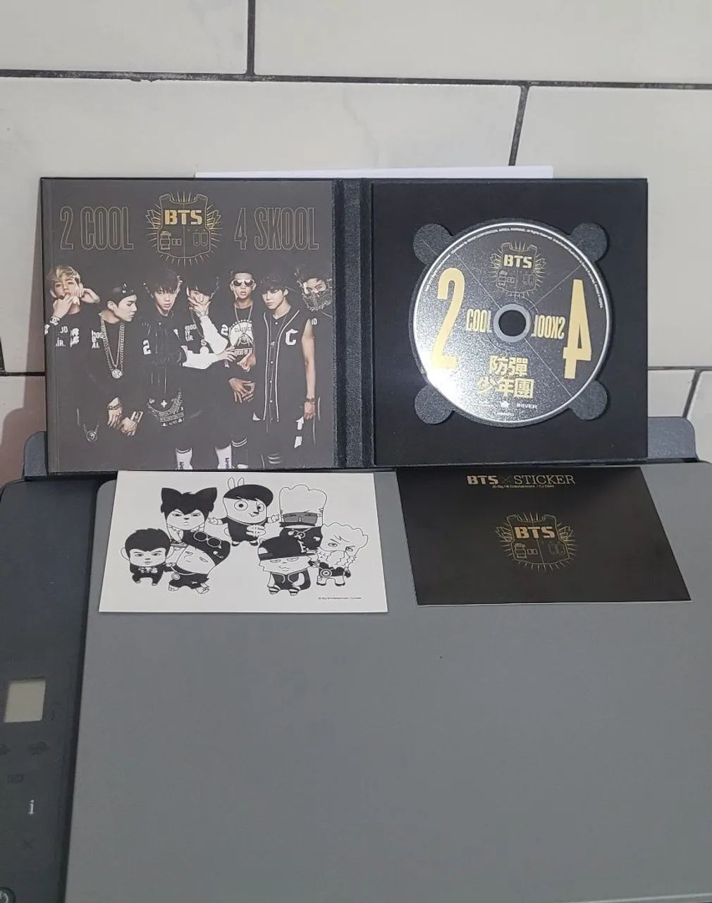 ÁLBUM BTS 2 COOL 4 SKOOL Completo - Foto 3