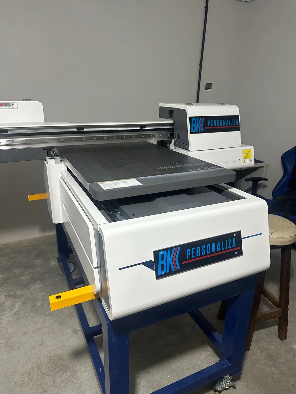 Impressora UV Flat Bed