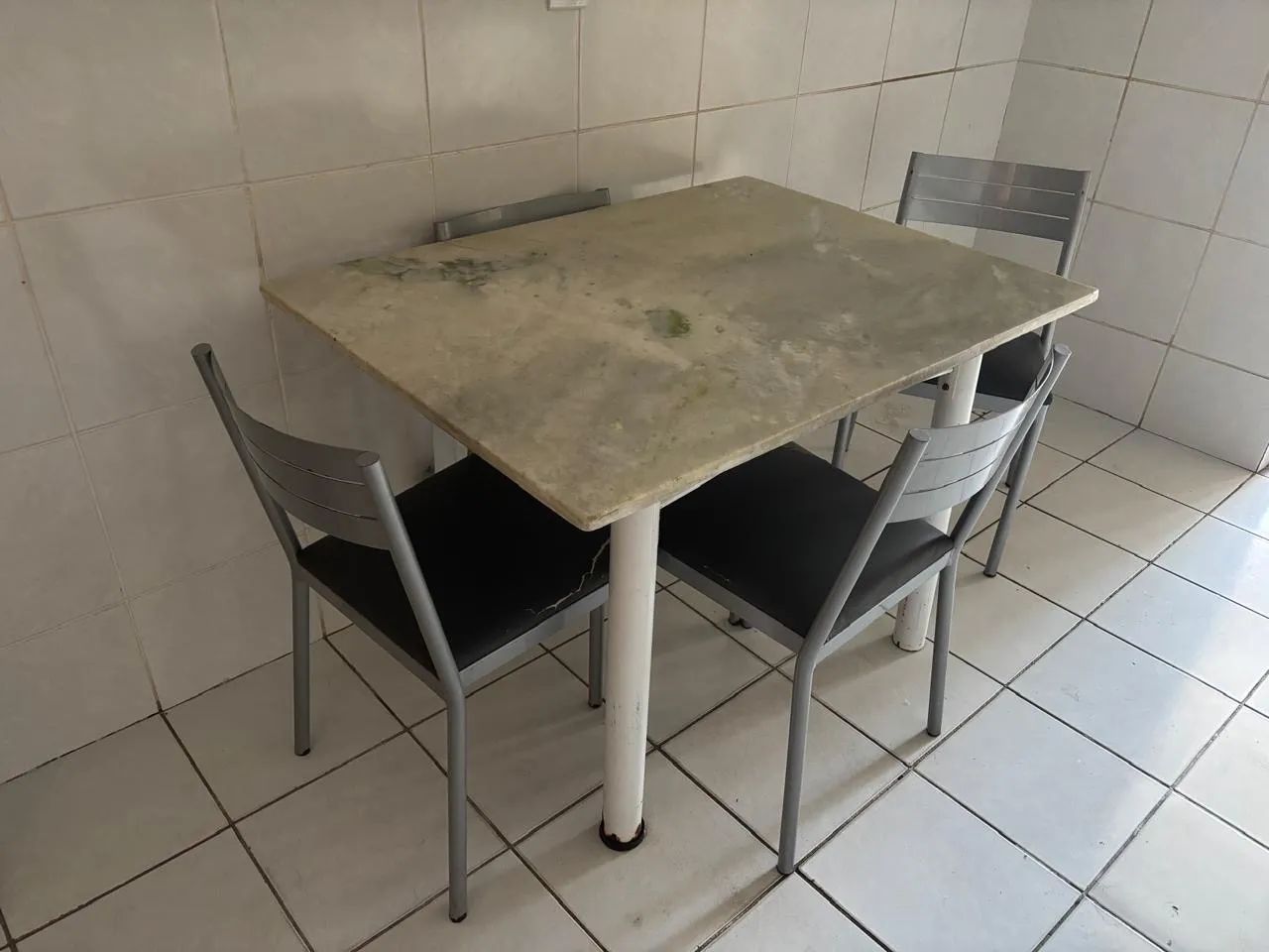 mesa cozinha com cadeiras 