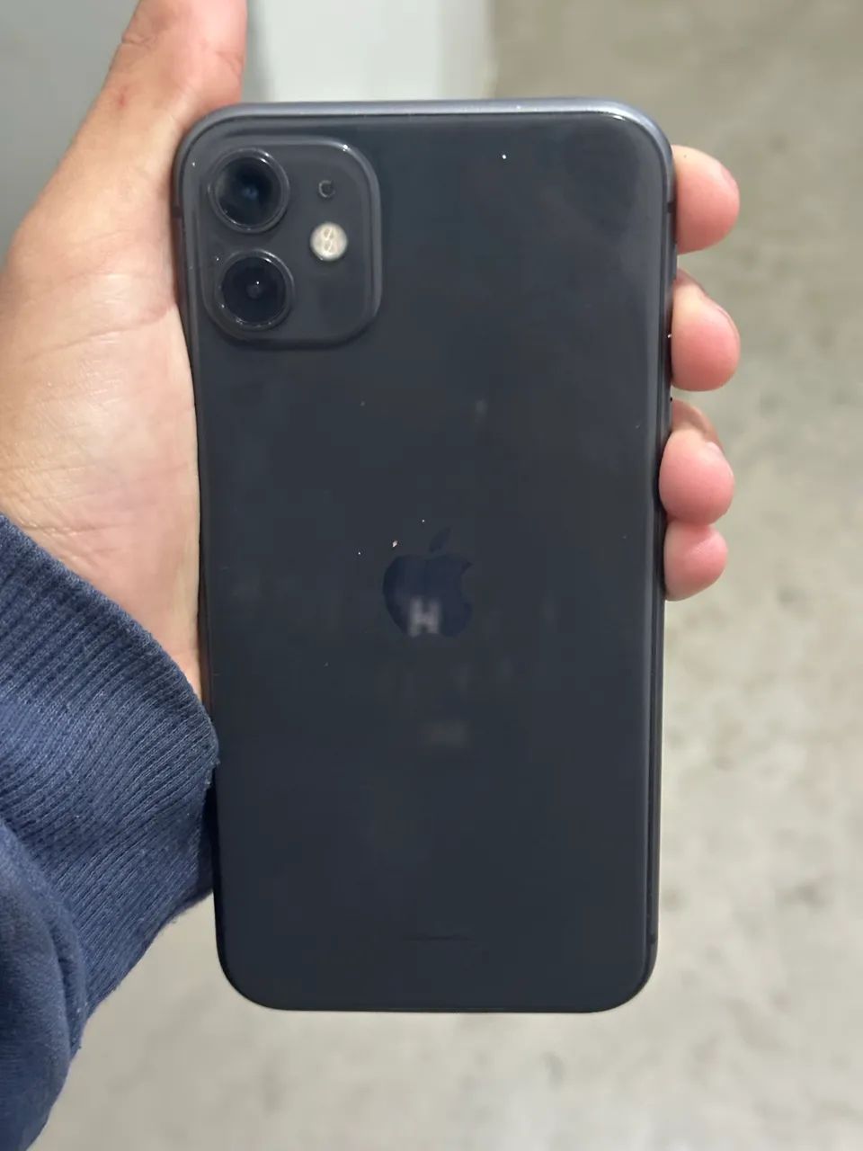 iPhone 11 64% 