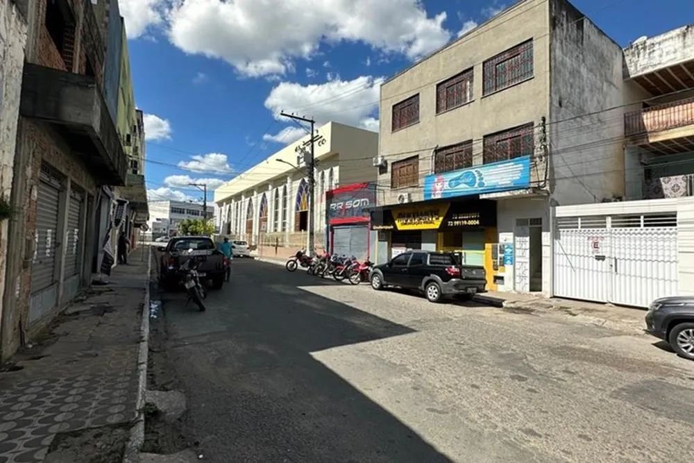 Ponto Comercial com 261,00 m² no Centro de Jequié: Alugue Já! - Foto 3