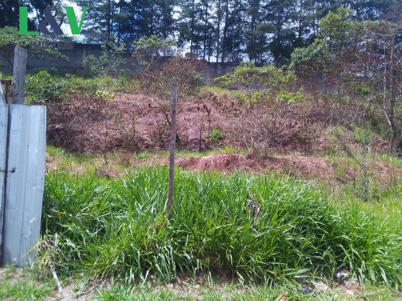 Lindo terreno no bairro Quinta das Videiras