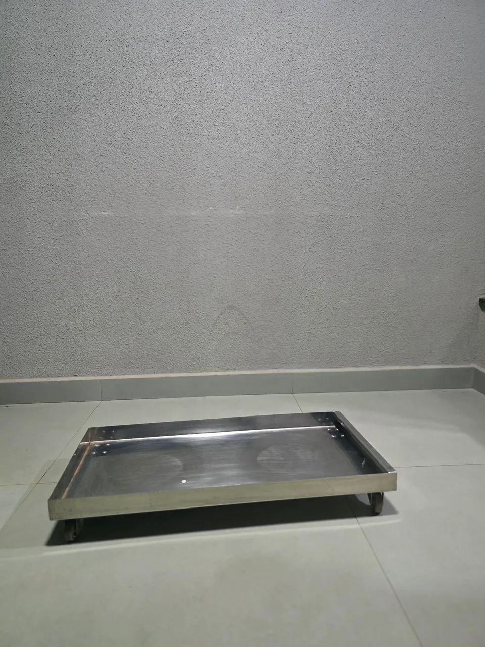 Carrinho de Inox Industrial com Rodas Reforçado 82x41 cm - Foto 3