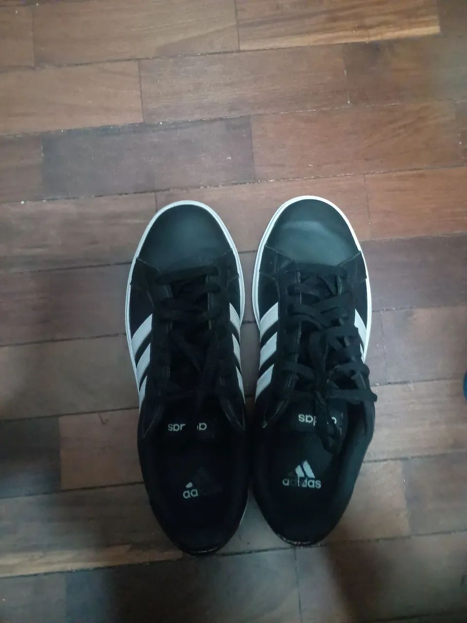 Tênis Adidas 