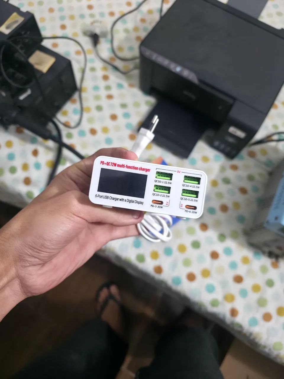 USB CHARGER