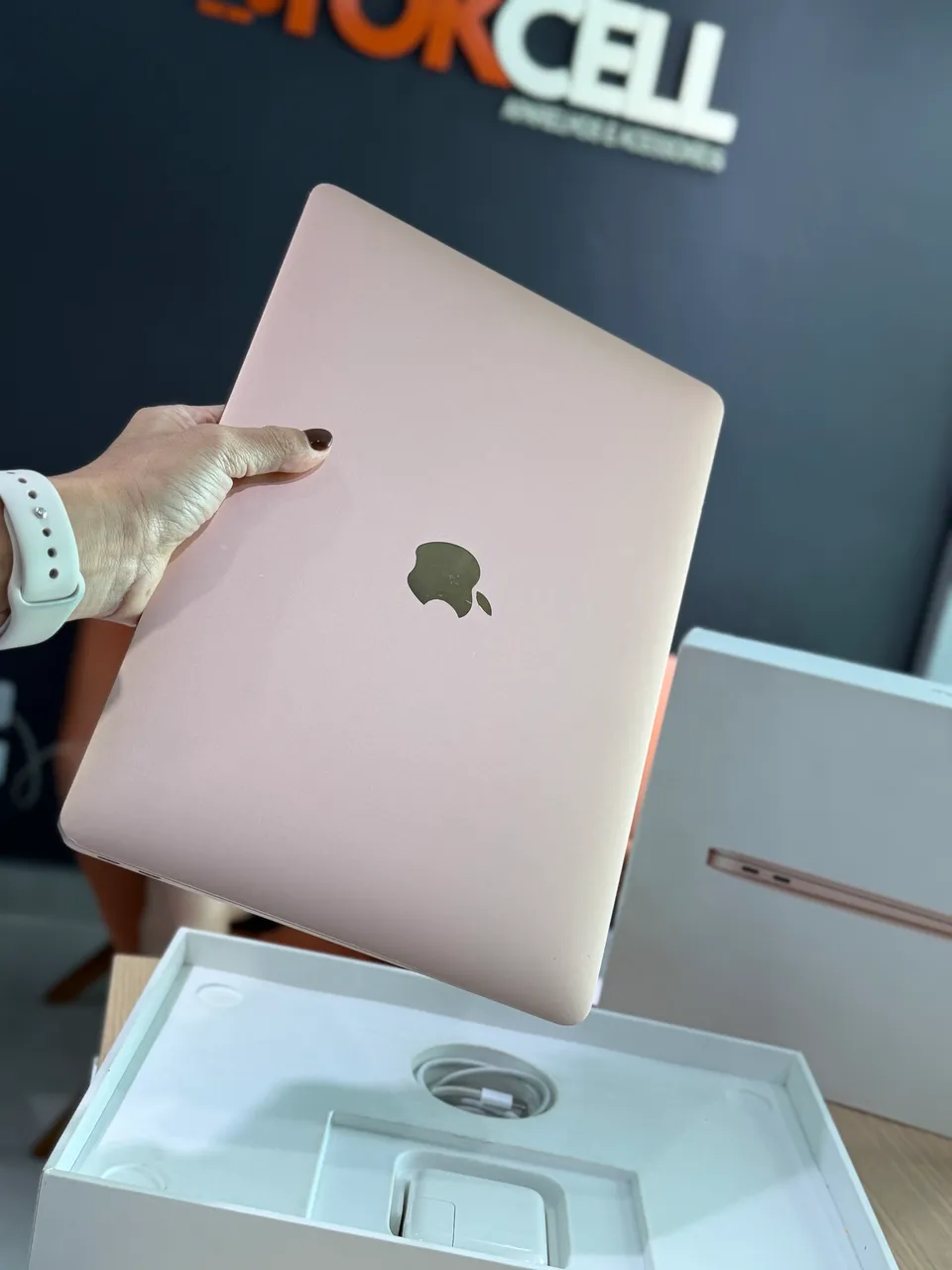 macbook air gold