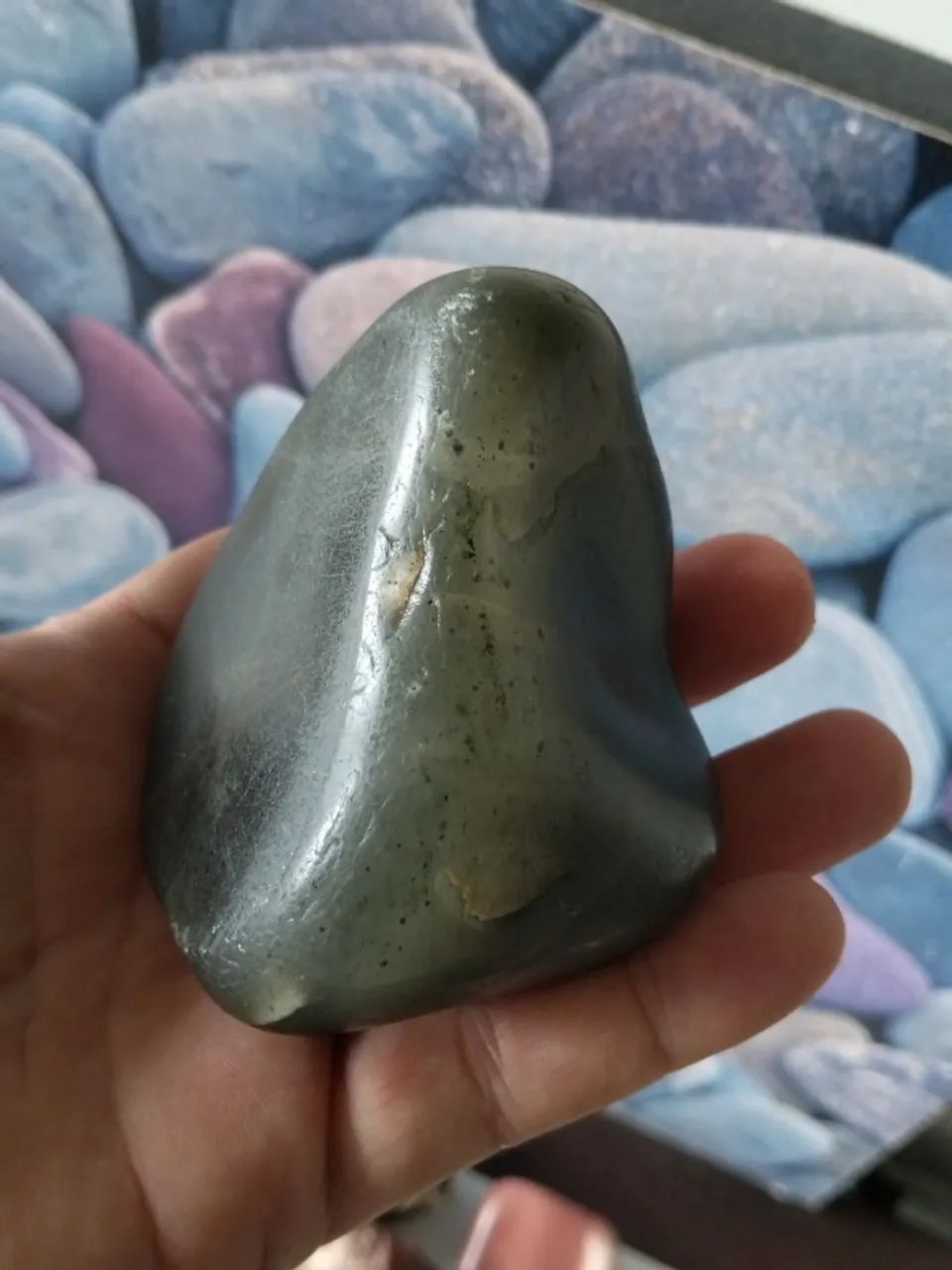 Arte em seixo de Calcedônia verde 360g - Foto 2