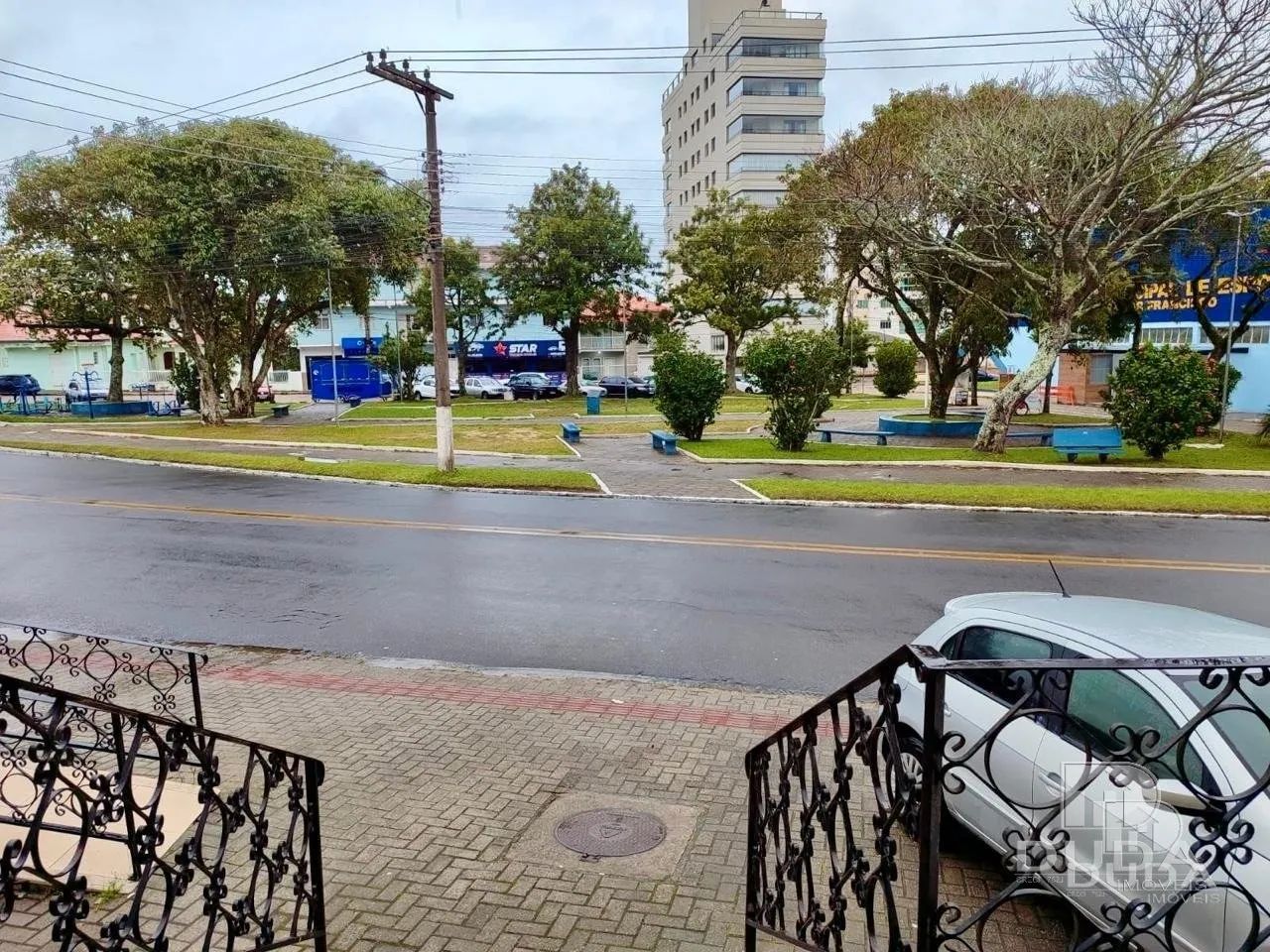 Excelente Sala Comercial no Centro de Imbituba - Foto 2