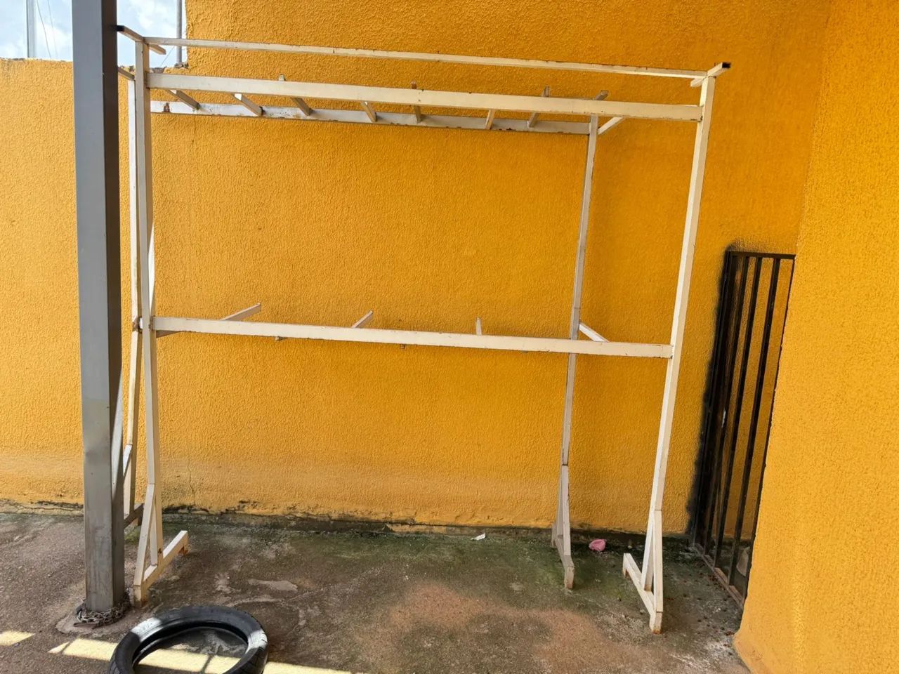 Arara de roupa 