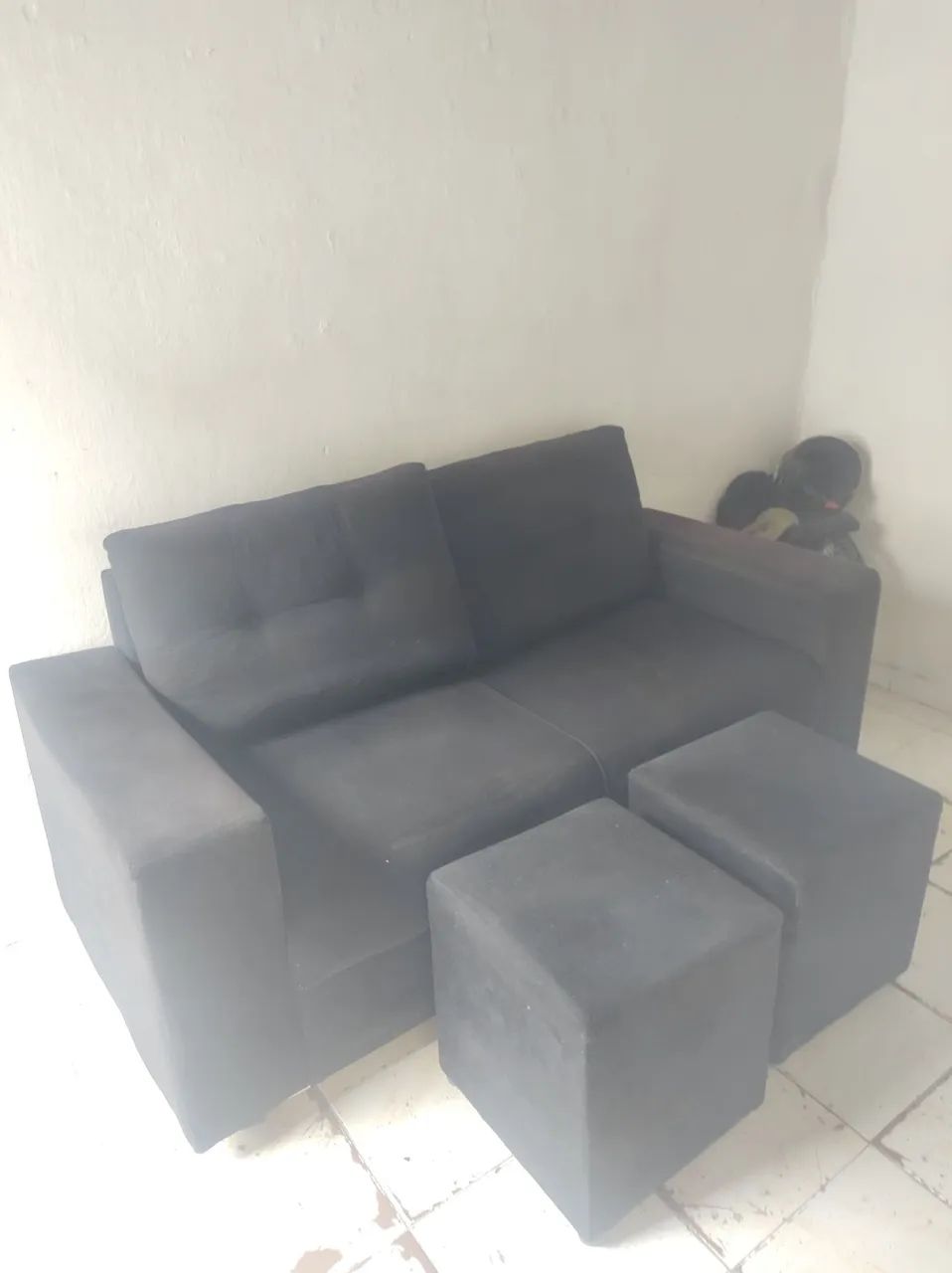 sofá com 2 puf  - Foto 2