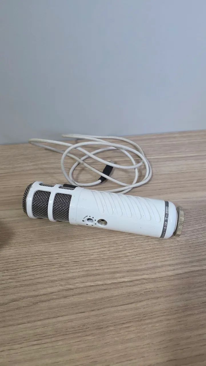 MICROFONE RODE PODCASTER USB BROADCAST