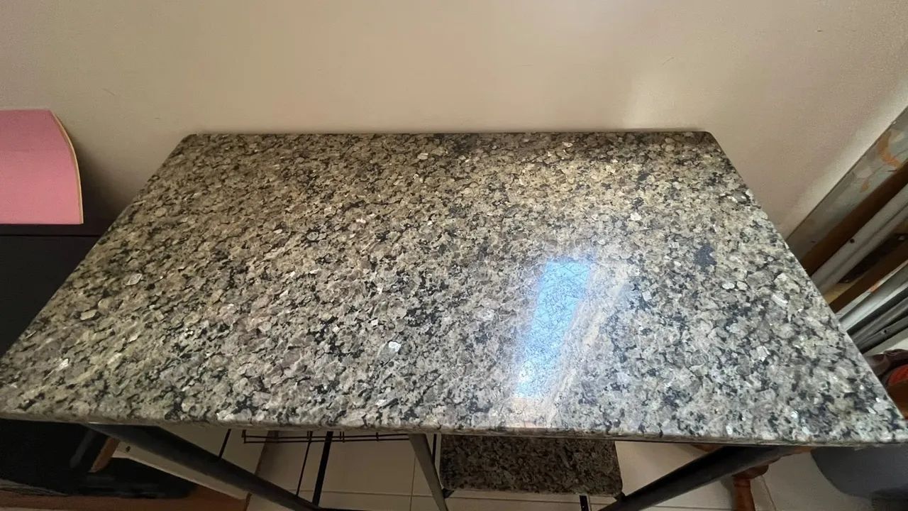 Mesa Multiuso com Tampo de Granito e Fruteira - Foto 2