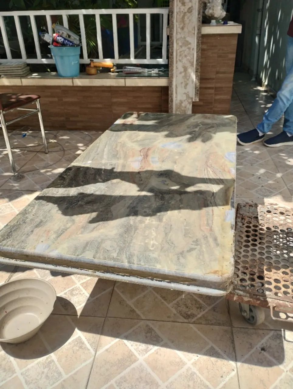 Mesa de Centro em Mármore - Peça Clássica e Robusta - Foto 4