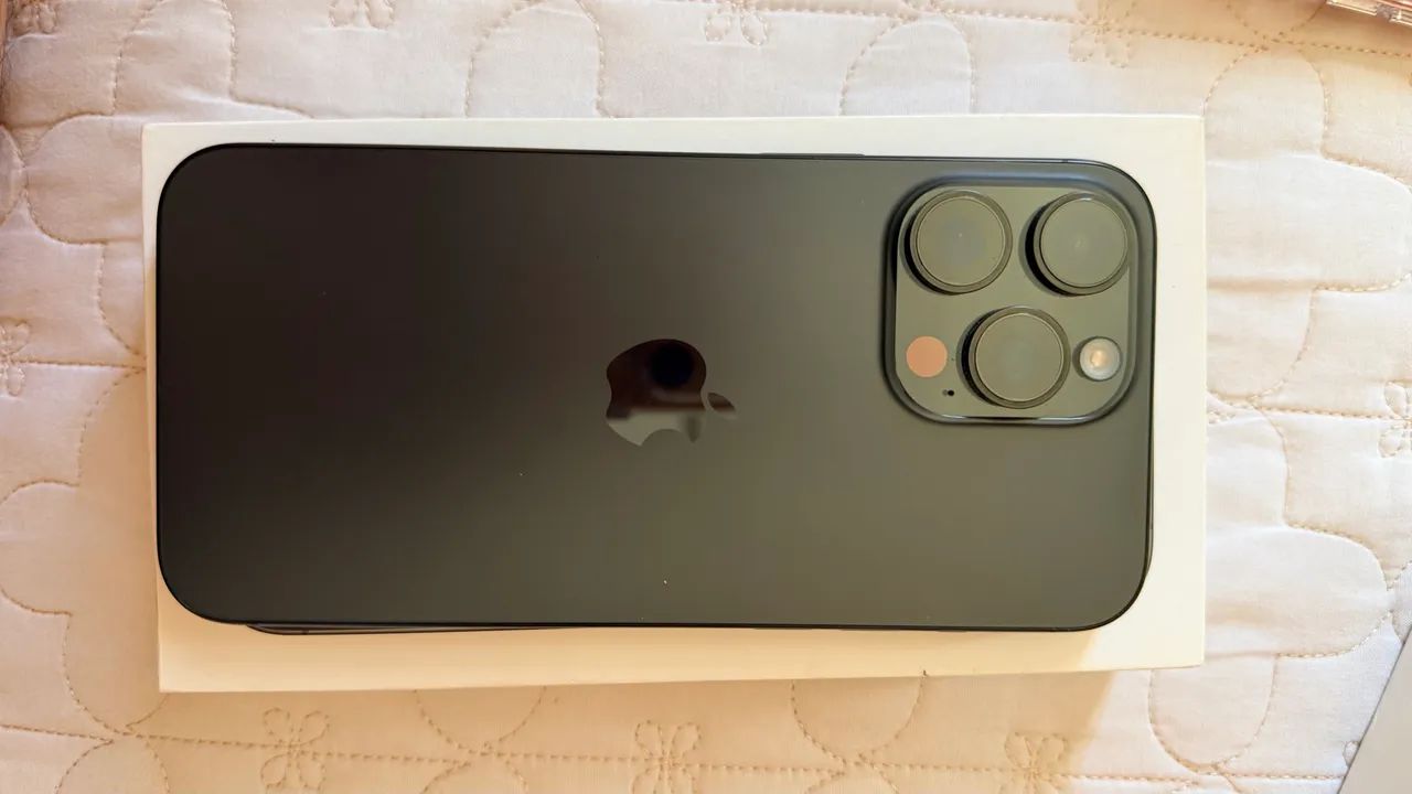 iPhone 15 pro Max 256 - Foto 2