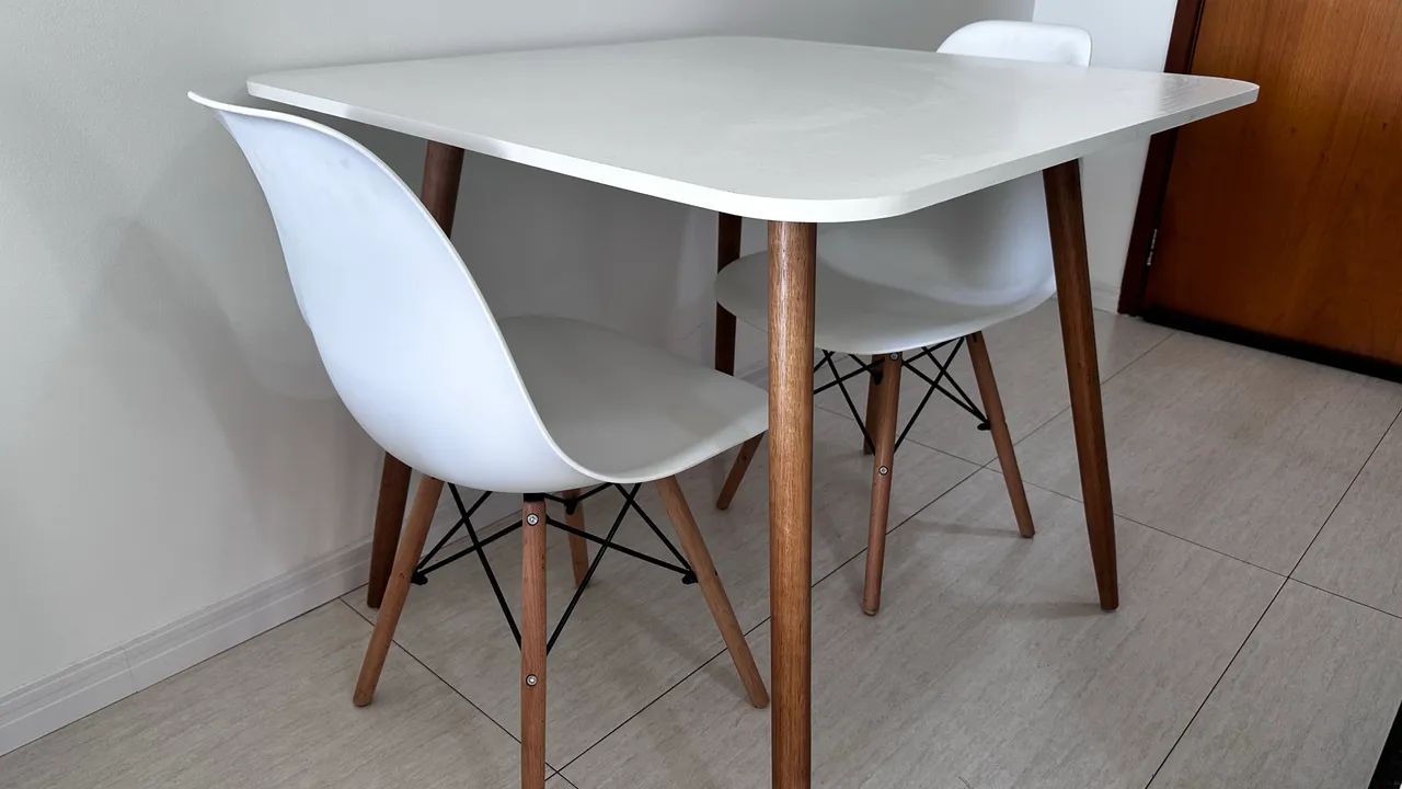 Mesa Quadrada Eames 80cm Com 2 Cadeiras Eames Eiffel Bistro - Foto 4