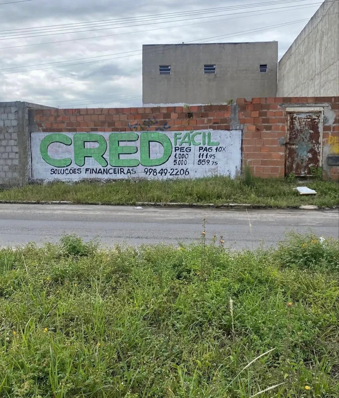 Vendo Terreno na avenida do Albano 