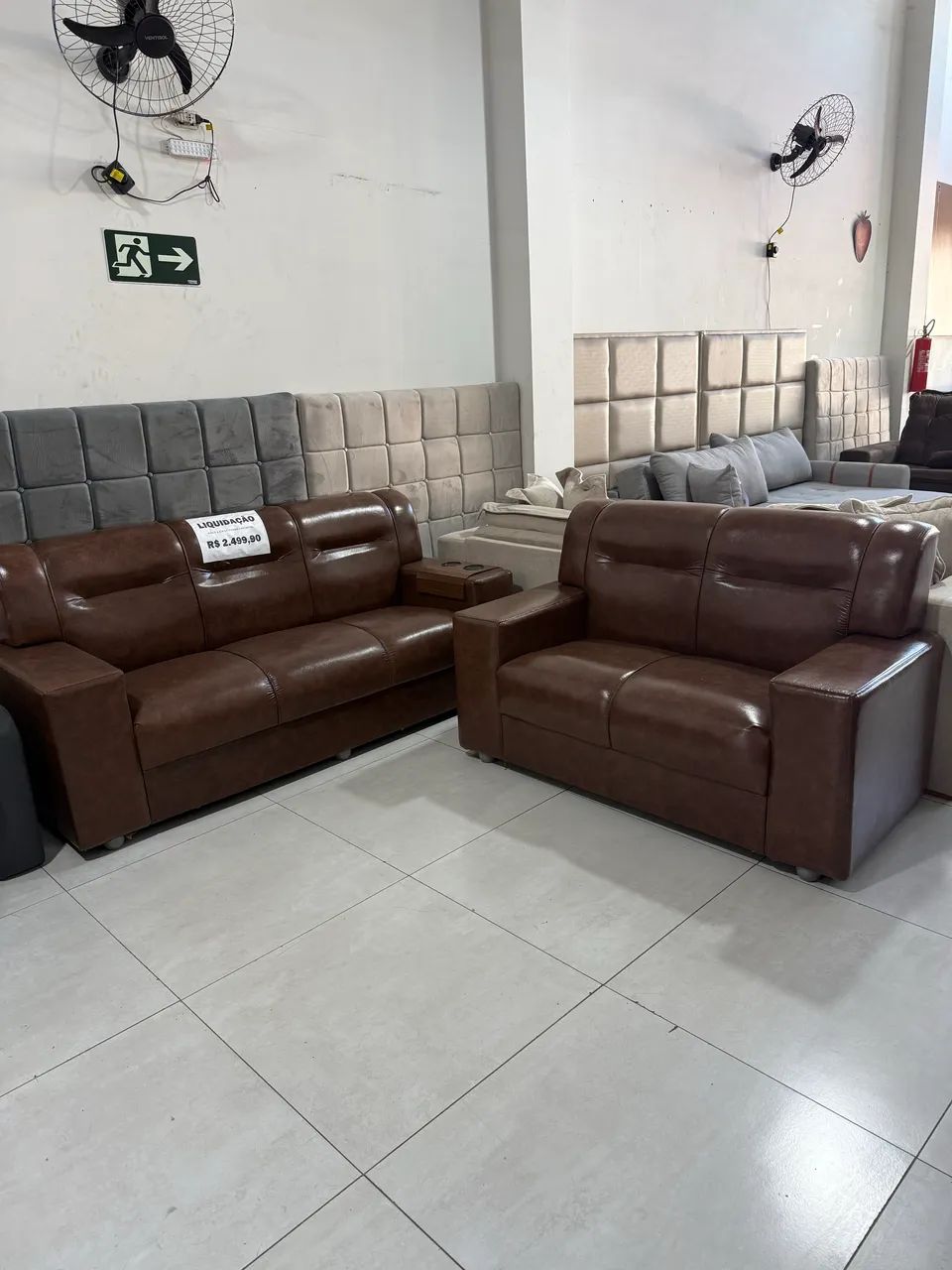 Sofá de 2 e 3 lugares courino - Foto 2