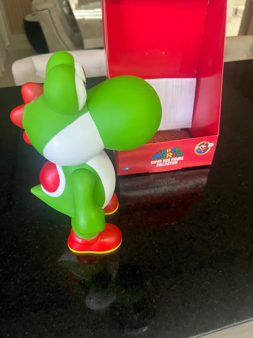 Conjunto de Action figure - Bonecos - Luigi , Yoshi e Peach  - Foto 4