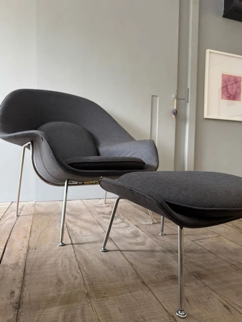 Poltrona Womb Chair Eero Saarinen Original Knoll Com Pufe - Foto 5